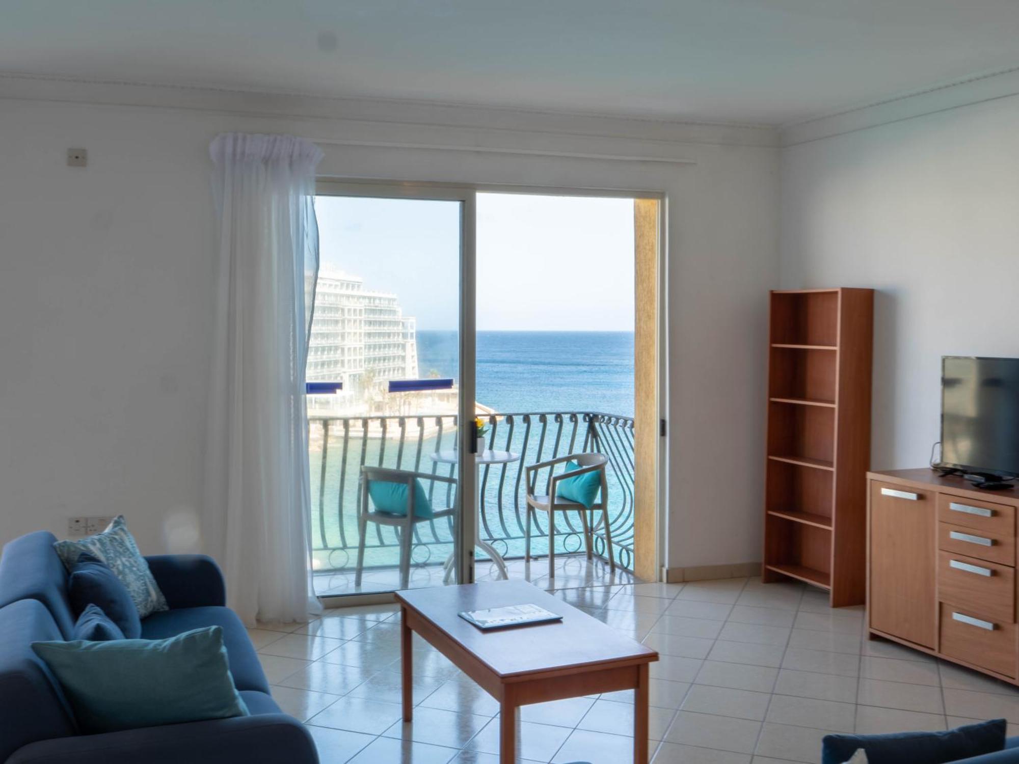 Morina Court - Seaview Apartments And Penthouse In St Julians By Shortletsmalta Saint Julian's 외부 사진