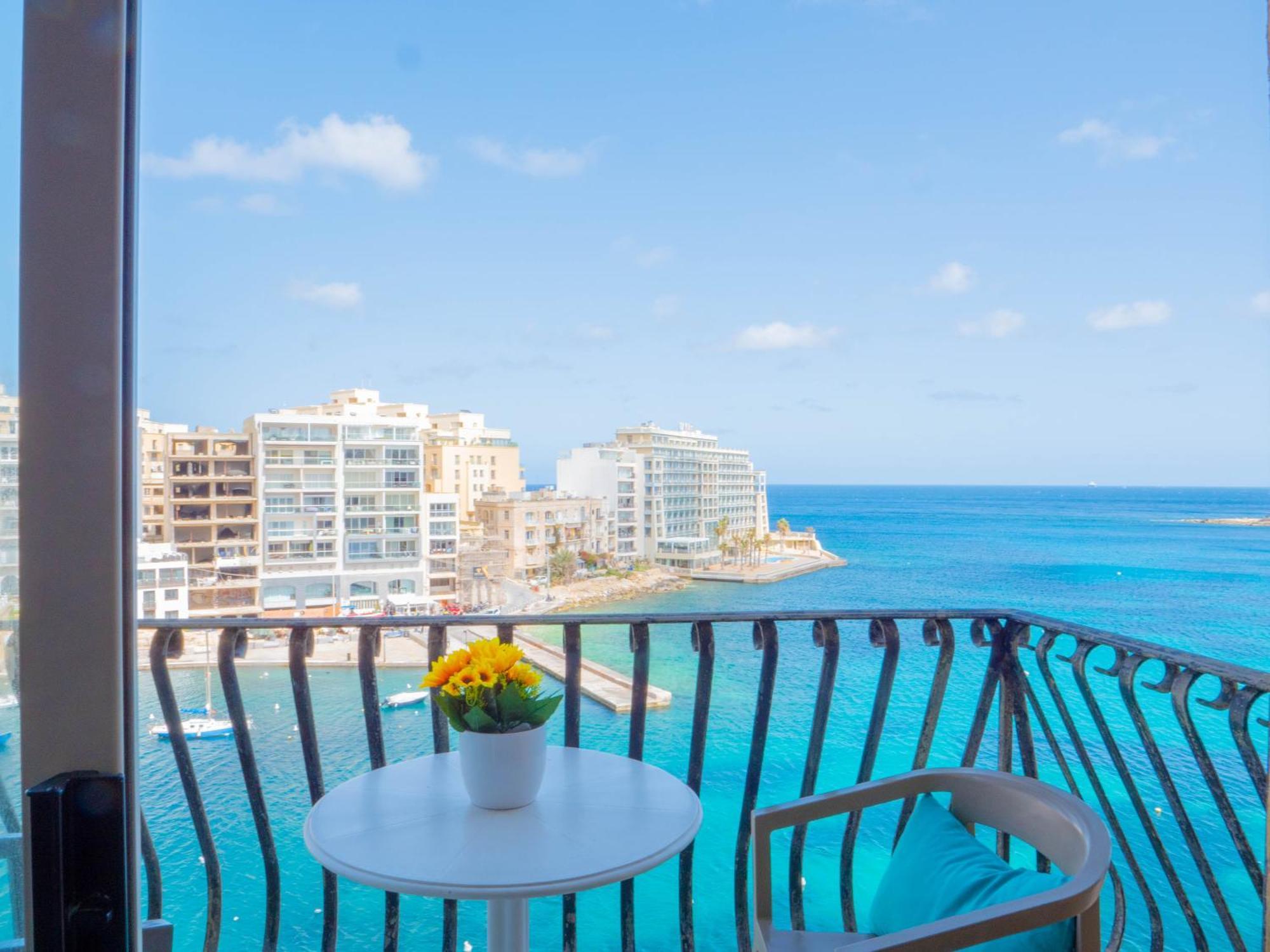Morina Court - Seaview Apartments And Penthouse In St Julians By Shortletsmalta Saint Julian's 외부 사진
