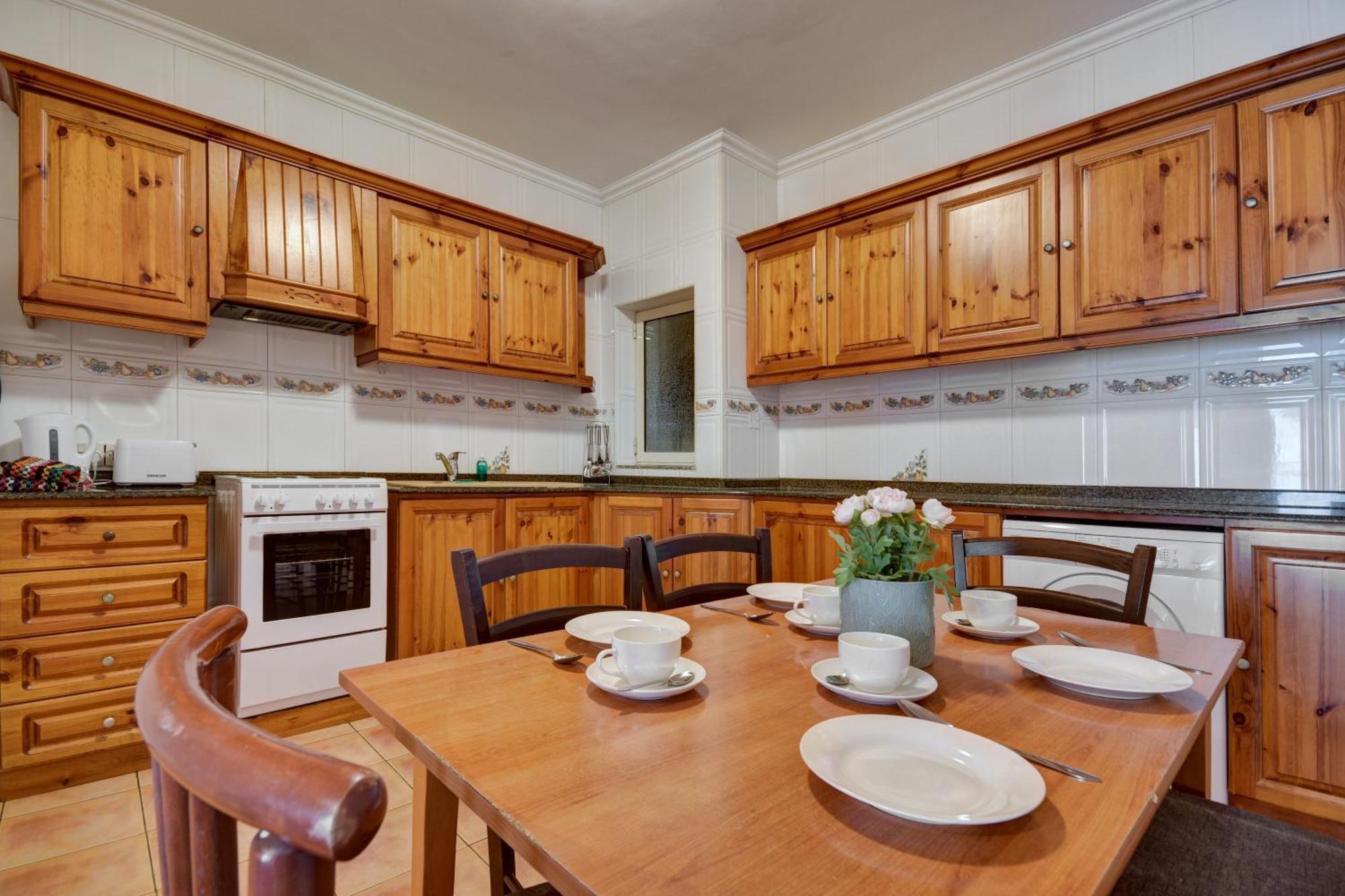 Morina Court - Seaview Apartments And Penthouse In St Julians By Shortletsmalta Saint Julian's 외부 사진