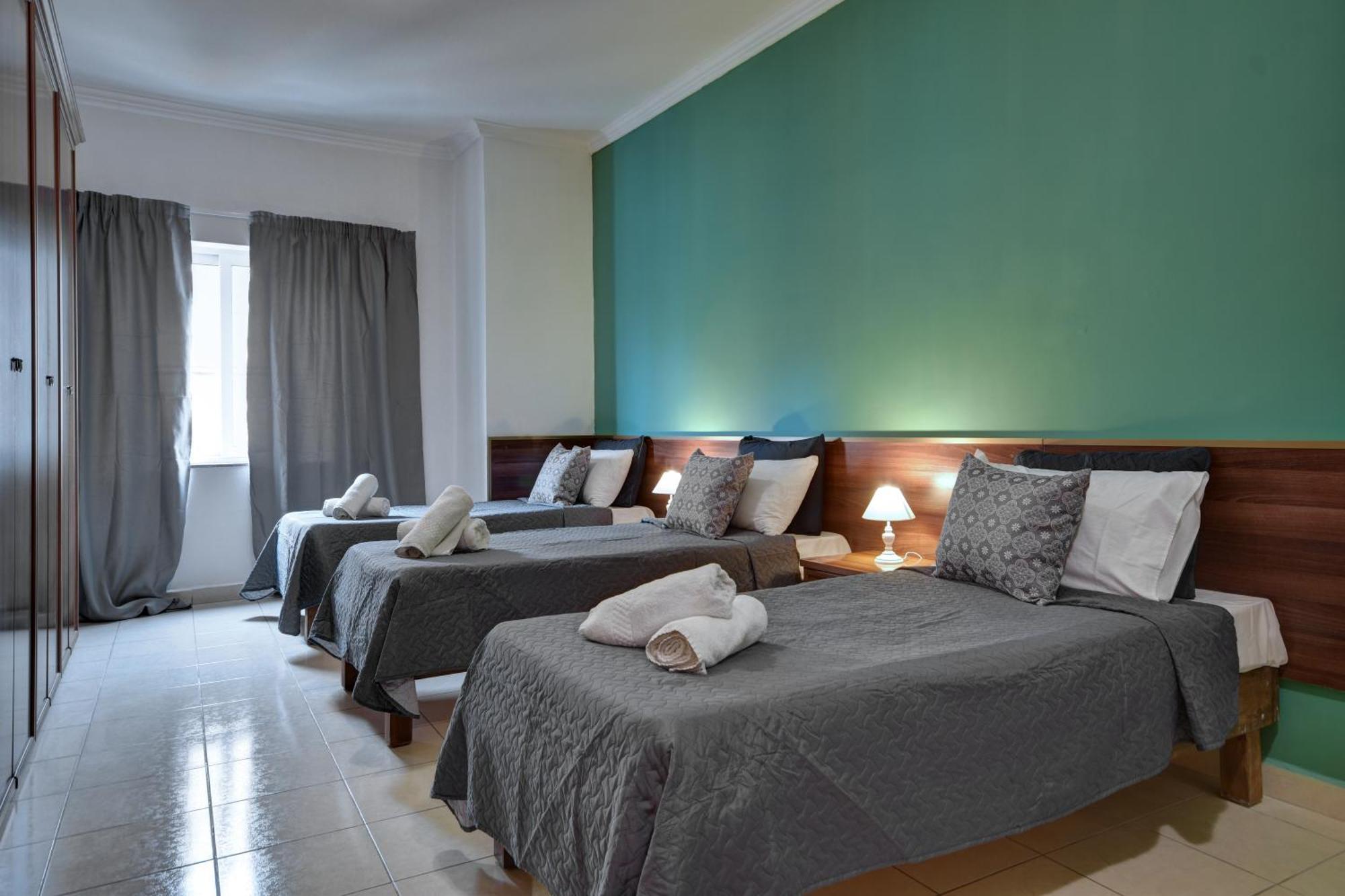Morina Court - Seaview Apartments And Penthouse In St Julians By Shortletsmalta Saint Julian's 외부 사진