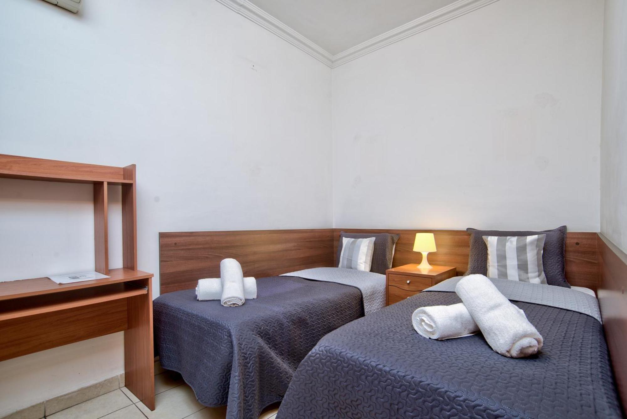 Morina Court - Seaview Apartments And Penthouse In St Julians By Shortletsmalta Saint Julian's 외부 사진