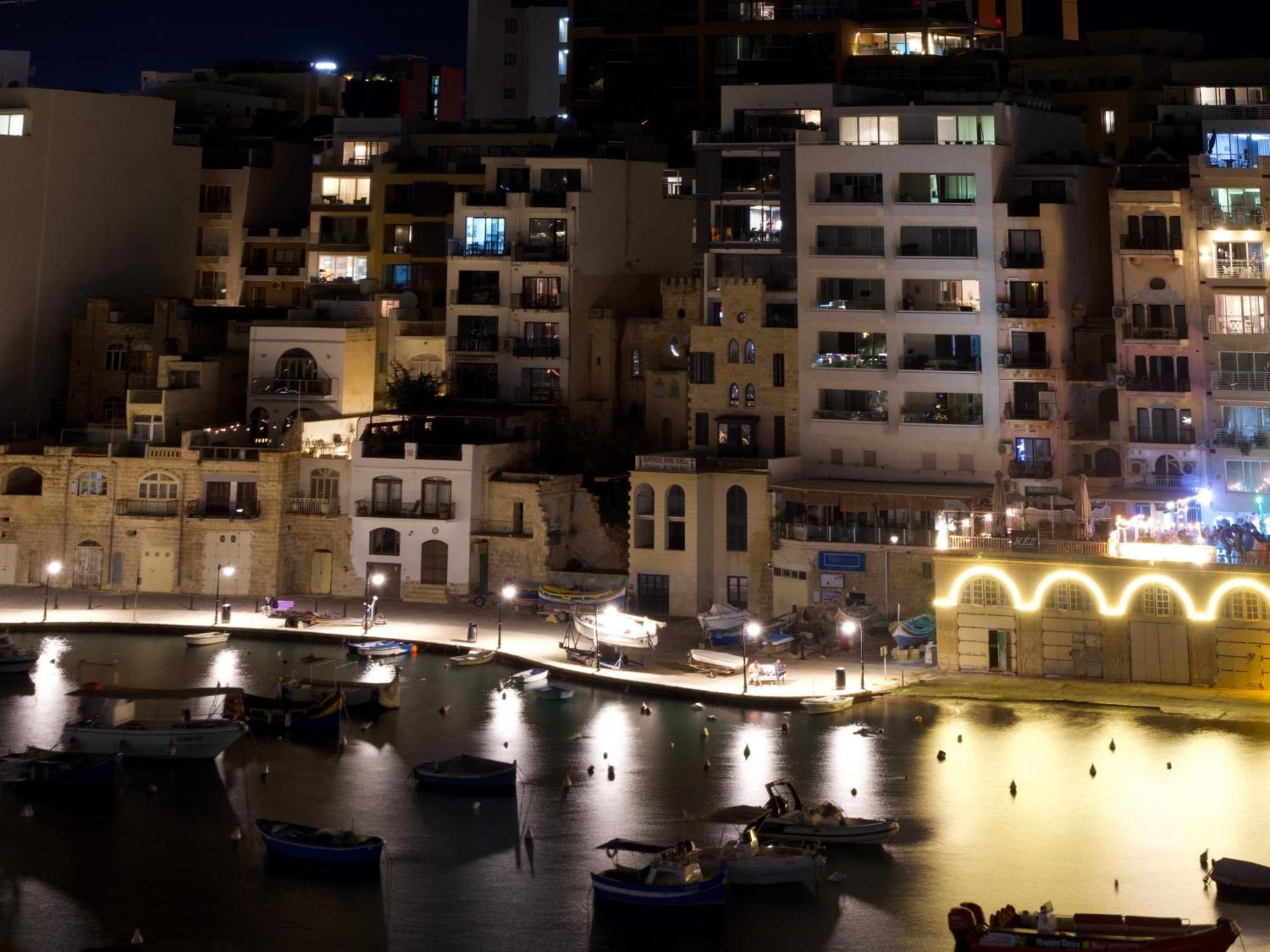 Morina Court - Seaview Apartments And Penthouse In St Julians By Shortletsmalta Saint Julian's 외부 사진